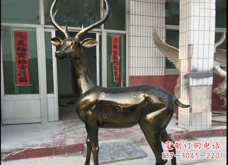 石家庄玻璃钢梅花鹿雕塑精美的艺术瑰宝