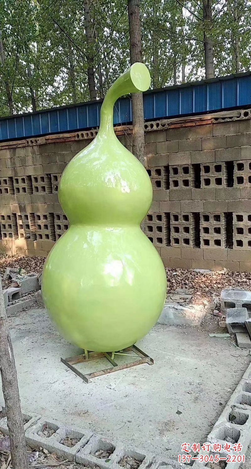 石家庄玻璃钢葫芦雕塑艺术性与实用性的完美结合
