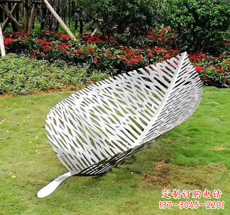 石家庄不锈钢树叶雕塑艺术与美的结合