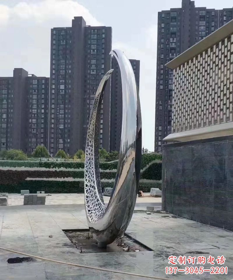石家庄精美不锈钢月亮雕塑
