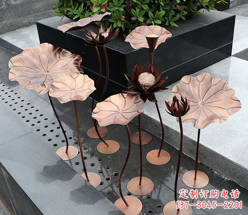 石家庄不锈钢古铜色荷花雕塑传承传统文化的精美艺术品