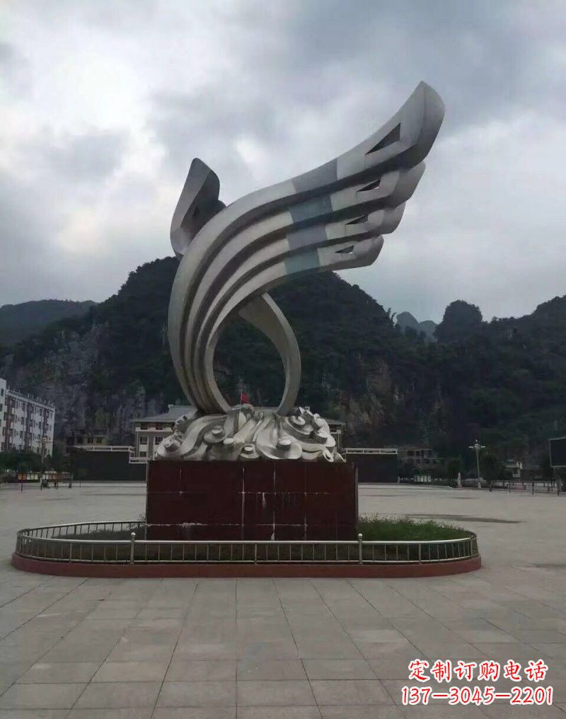 石家庄翅膀雕塑——环绕不锈钢广场的精美艺术品