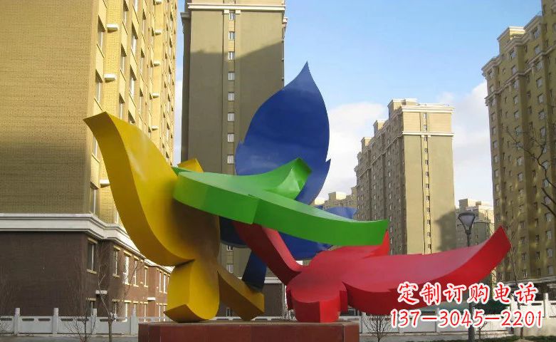 石家庄不锈钢树叶景观雕塑美丽而精致