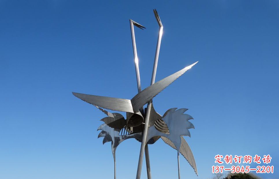 石家庄不锈钢鸵鸟雕塑精美外形、传神表现