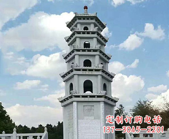 石家庄神秘的宝塔雕塑