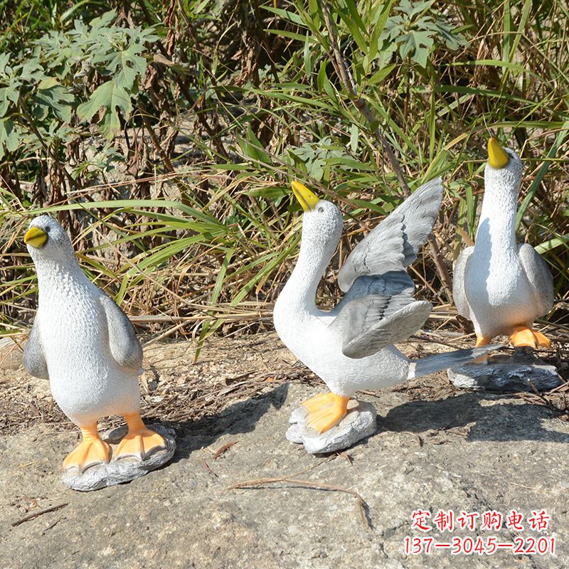 石家庄象征和平的和平鸽雕塑