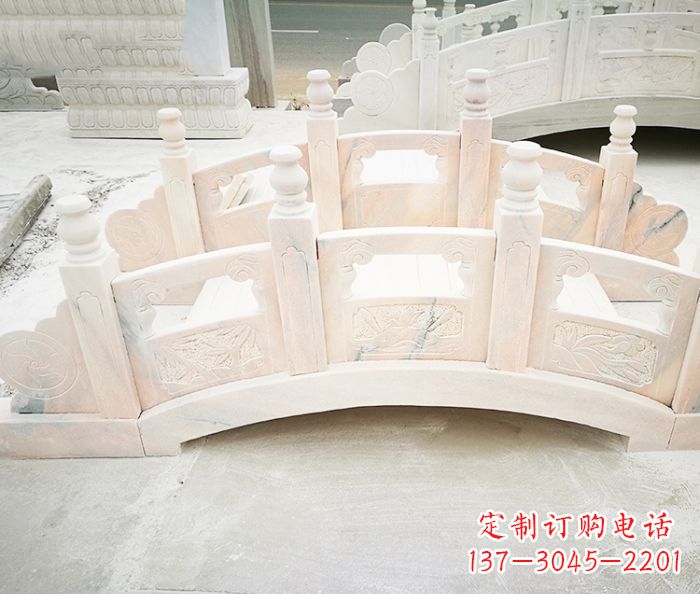 石家庄红石拱桥雕塑——浪漫交织,美景永相伴