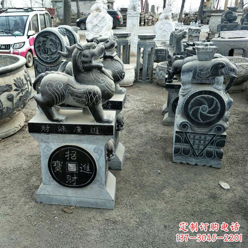 石家庄中领雕塑拥有一支由经验丰富的石雕大师组成…