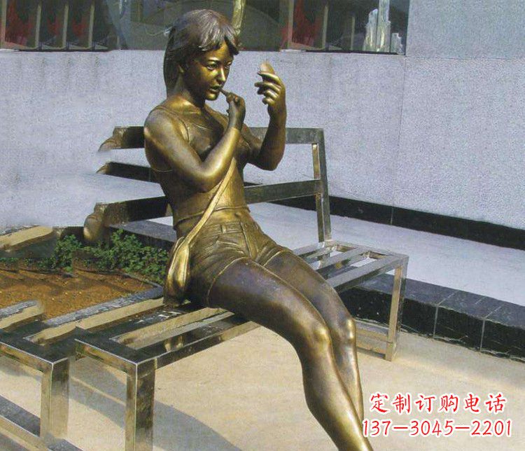 石家庄铜雕商业街化妆女孩人物雕塑
