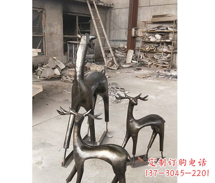 石家庄铸铜梅花鹿动物铜雕摆件